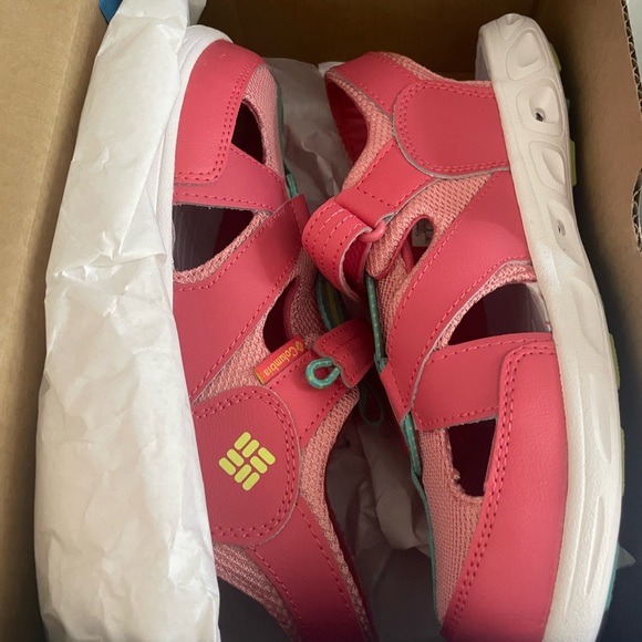 YOUTH TECHSUN WAVE Columbia SANDALS NEW WITH TAGS - Picture 1 of 4